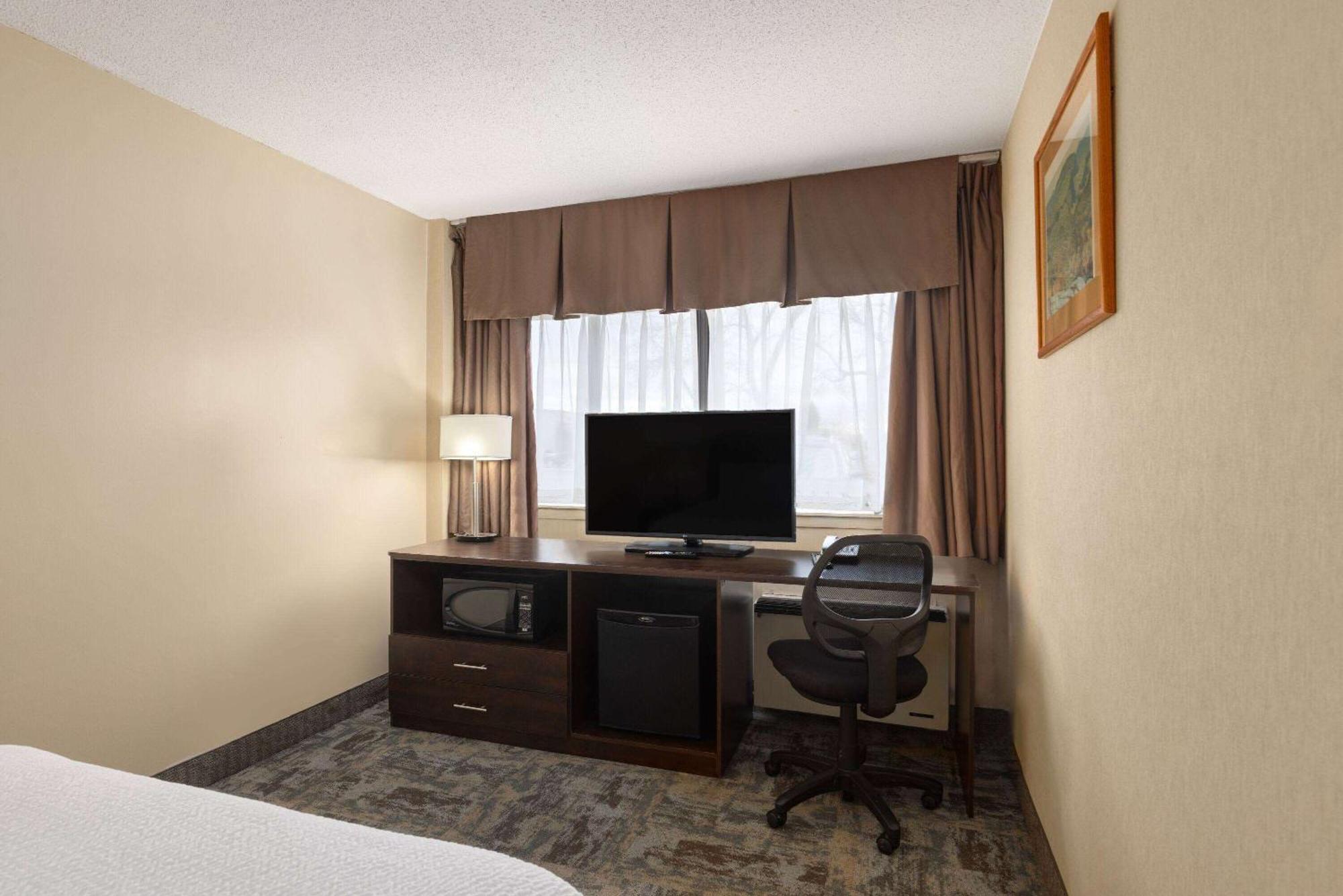 Travelodge By Wyndham Thunder Bay On Exteriör bild