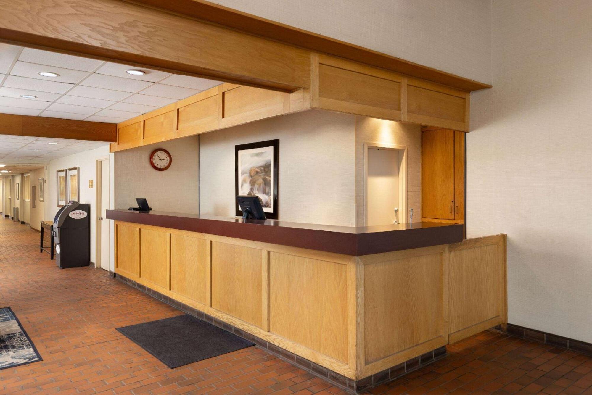 Travelodge By Wyndham Thunder Bay On Exteriör bild